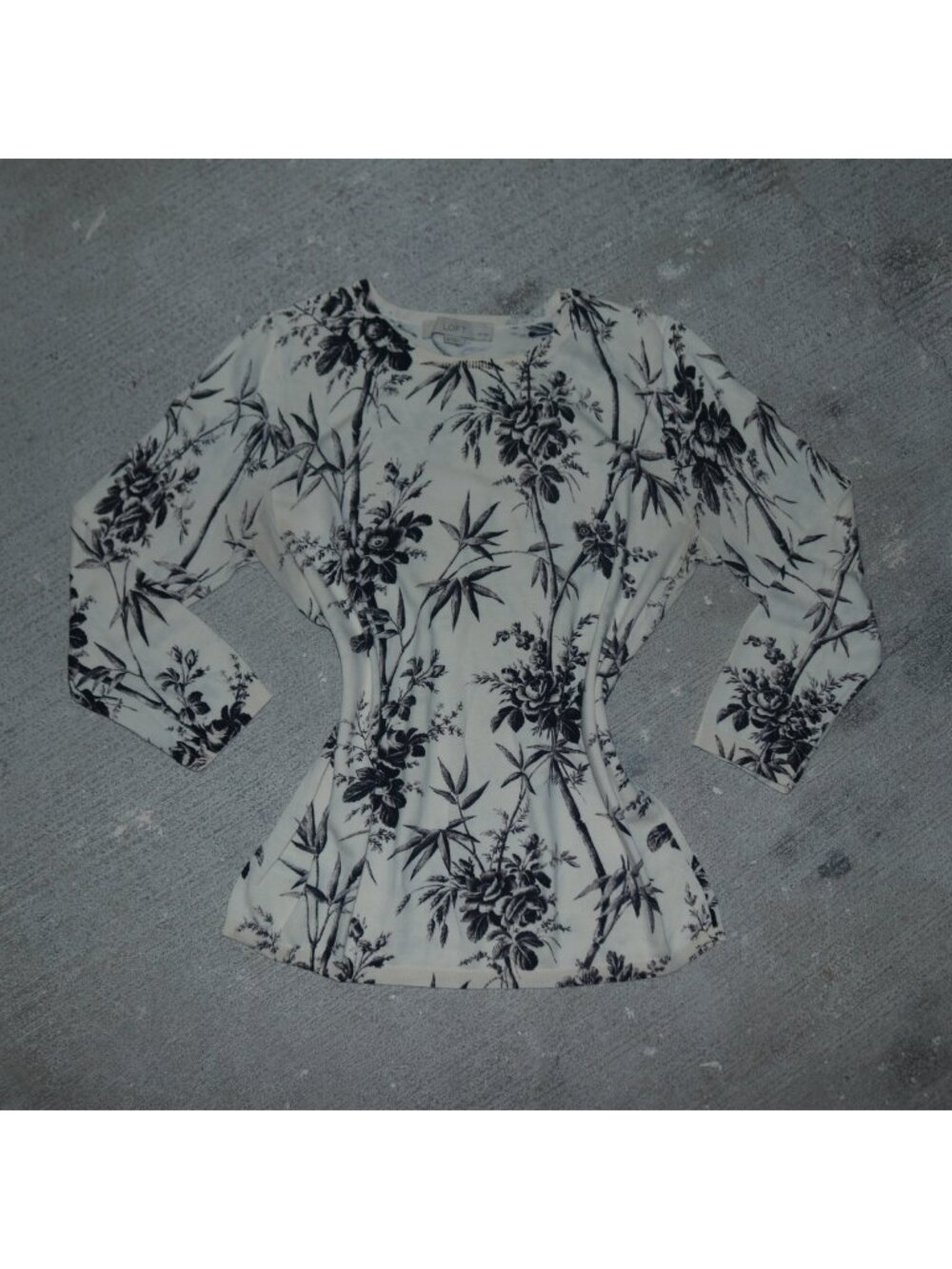 Ann Taylor Womens Floral Long Sleeve Sweater White Black Cotton Petite Size M